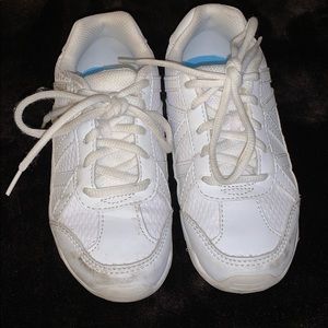 payless white cheer shoes